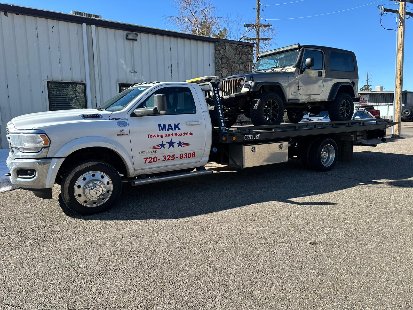 Cost and Process of Car Towing img